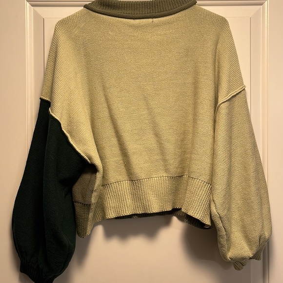 Block colored sweater - Picture 2 of 3